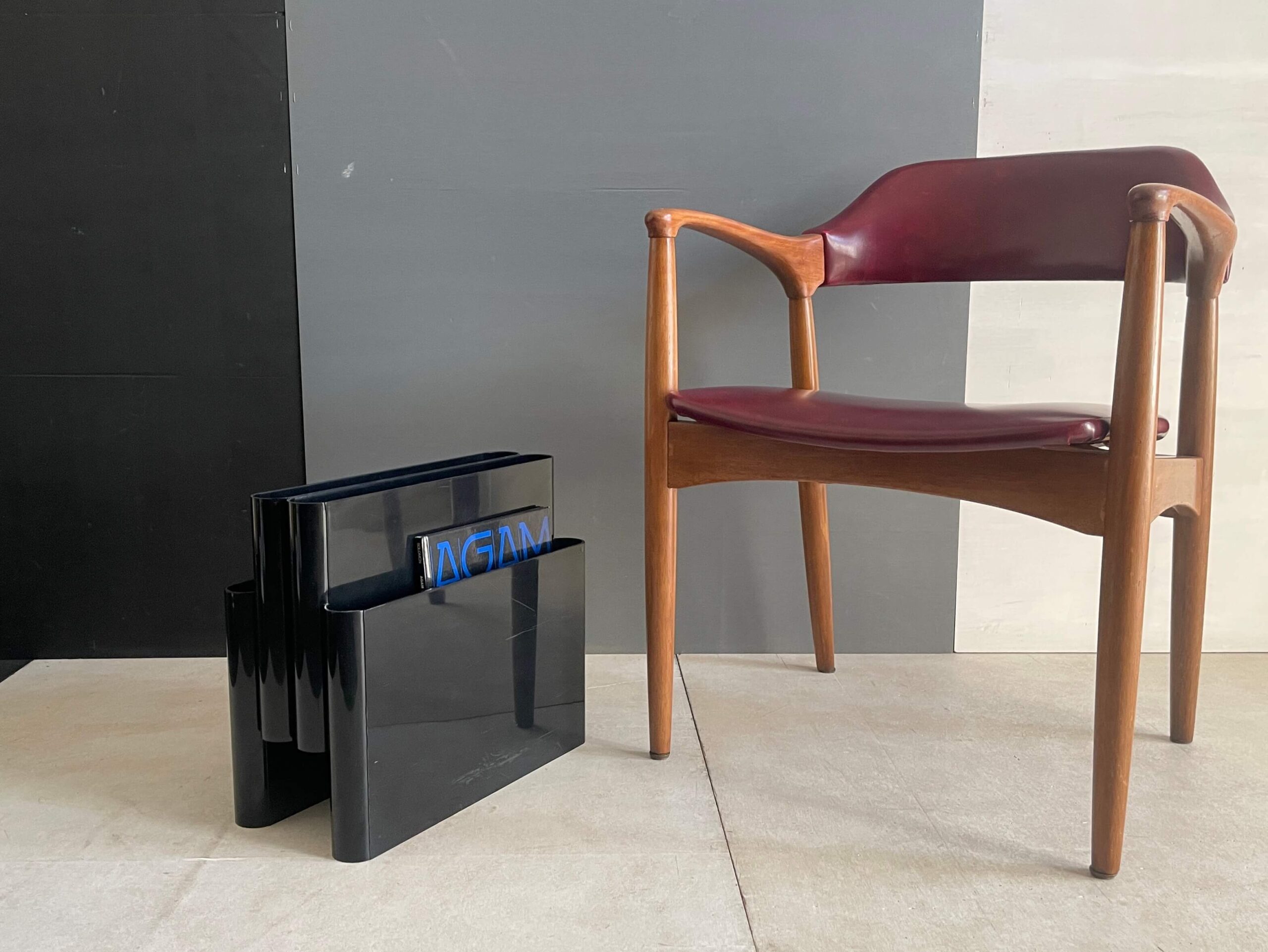 kartell社製 マガジンラック マガジンラック｜Kartell｜カルテル