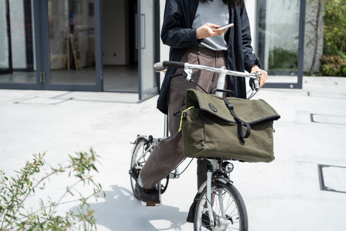 FAIRWEATHER” FRONT BAG FOR BROMPTON - BLUE LUG BLOG | 自転車店
