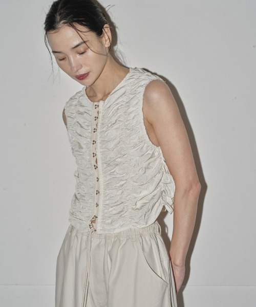 TODAYFUL（トゥデイフル）の「Piping Shirring Blouse（シャツ