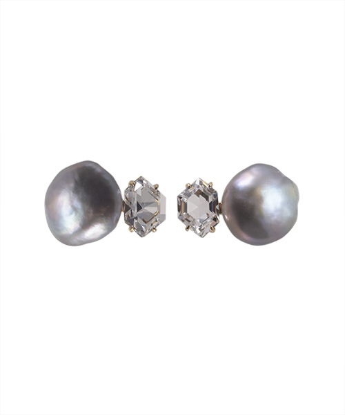 agete（アガット）の「K10淡水パールピアス（ピアス（両耳用））」 - WEAR