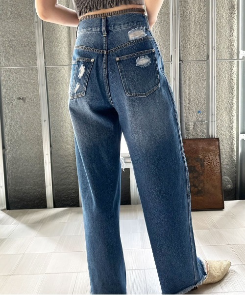 Ameri（アメリ）の「HEM FRINGE EGG DENIM PANTS（デニムパンツ）」 - WEAR