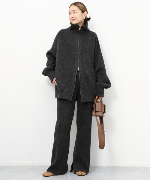 Deuxieme Classe（ドゥーズィエムクラス）の「*OLBIA ロングジップ