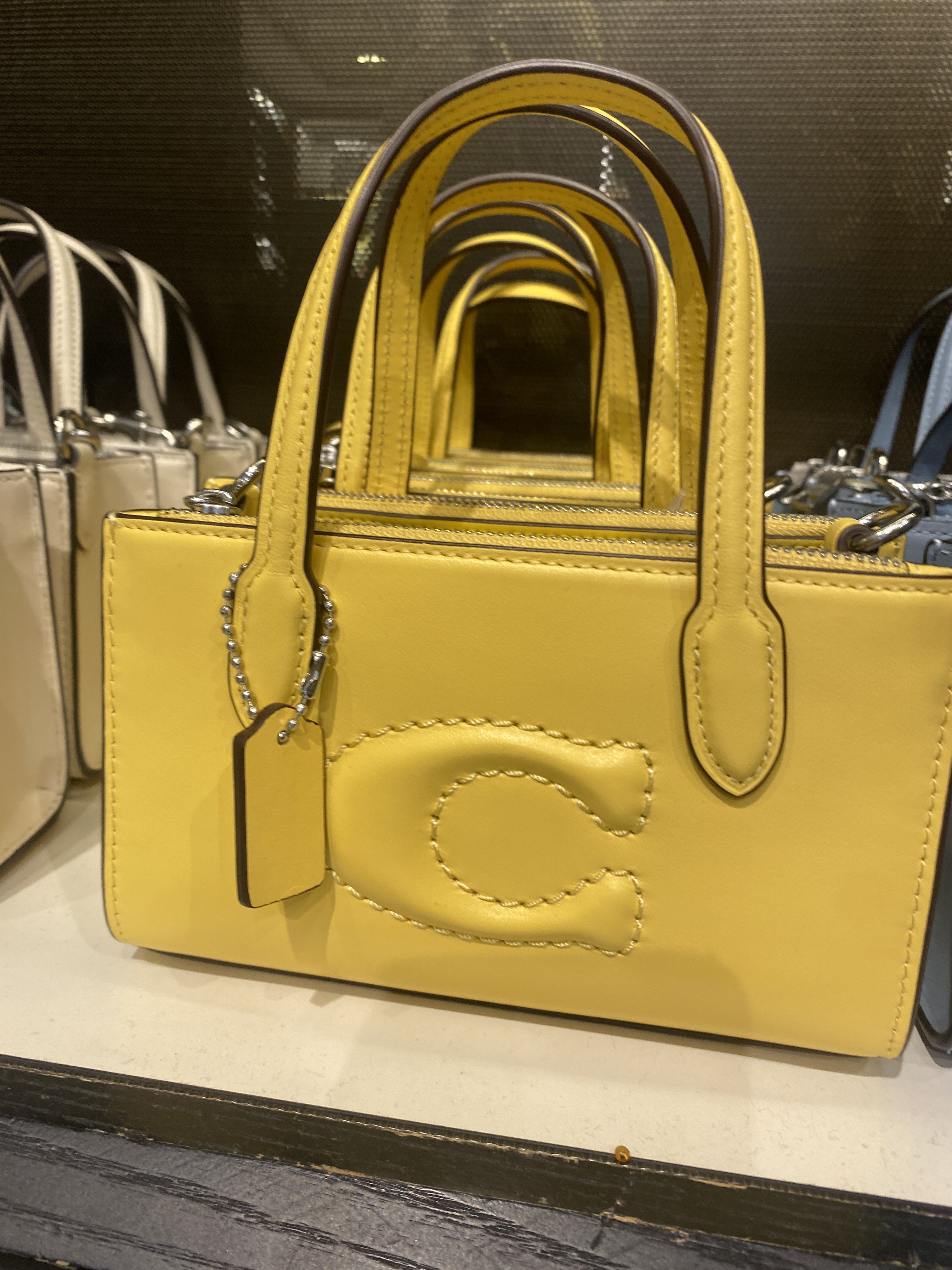 Coach 】2WAYで使える！ ニーナ スモールトート CR097 (Coach/トート