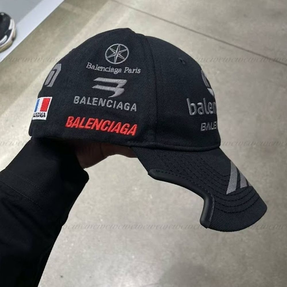 完売必至】バレンシアガ□キャップ レーシングデザイン (BALENCIAGA