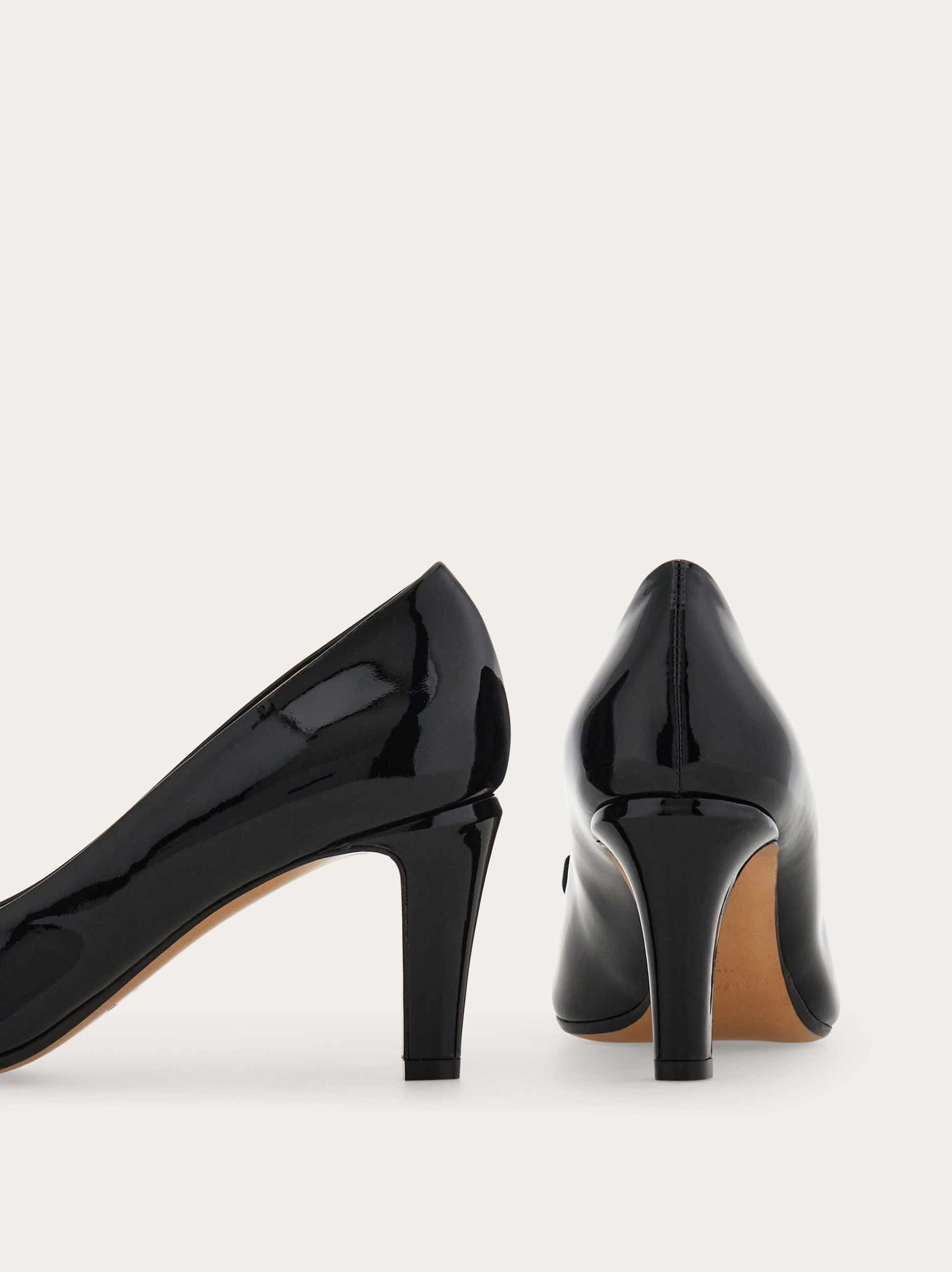 ヴァラ リボン パンプス - ウィメンズ | Ferragamo