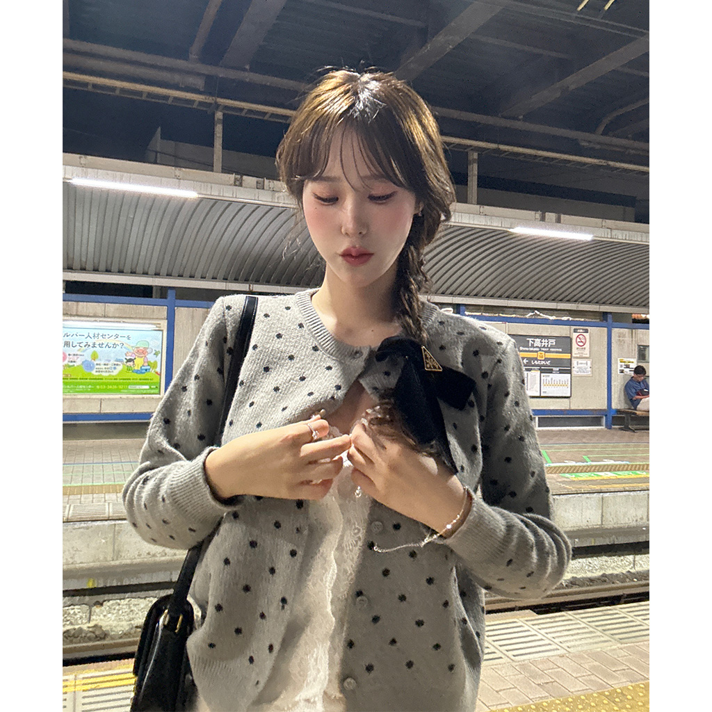 ドット柄ニットカーディガン | ファッション通販サイト NUGU