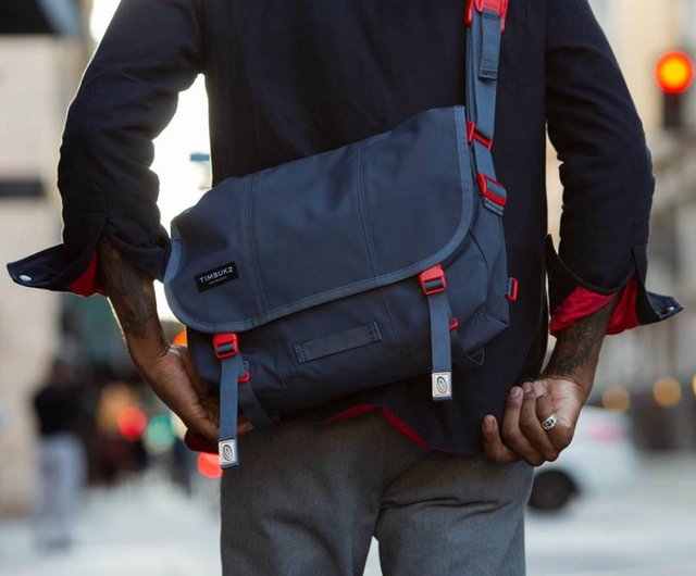 送料無料 20%OFF】台湾 TIMBUK2 FLIGHT CLASSICMESSENGER軽量