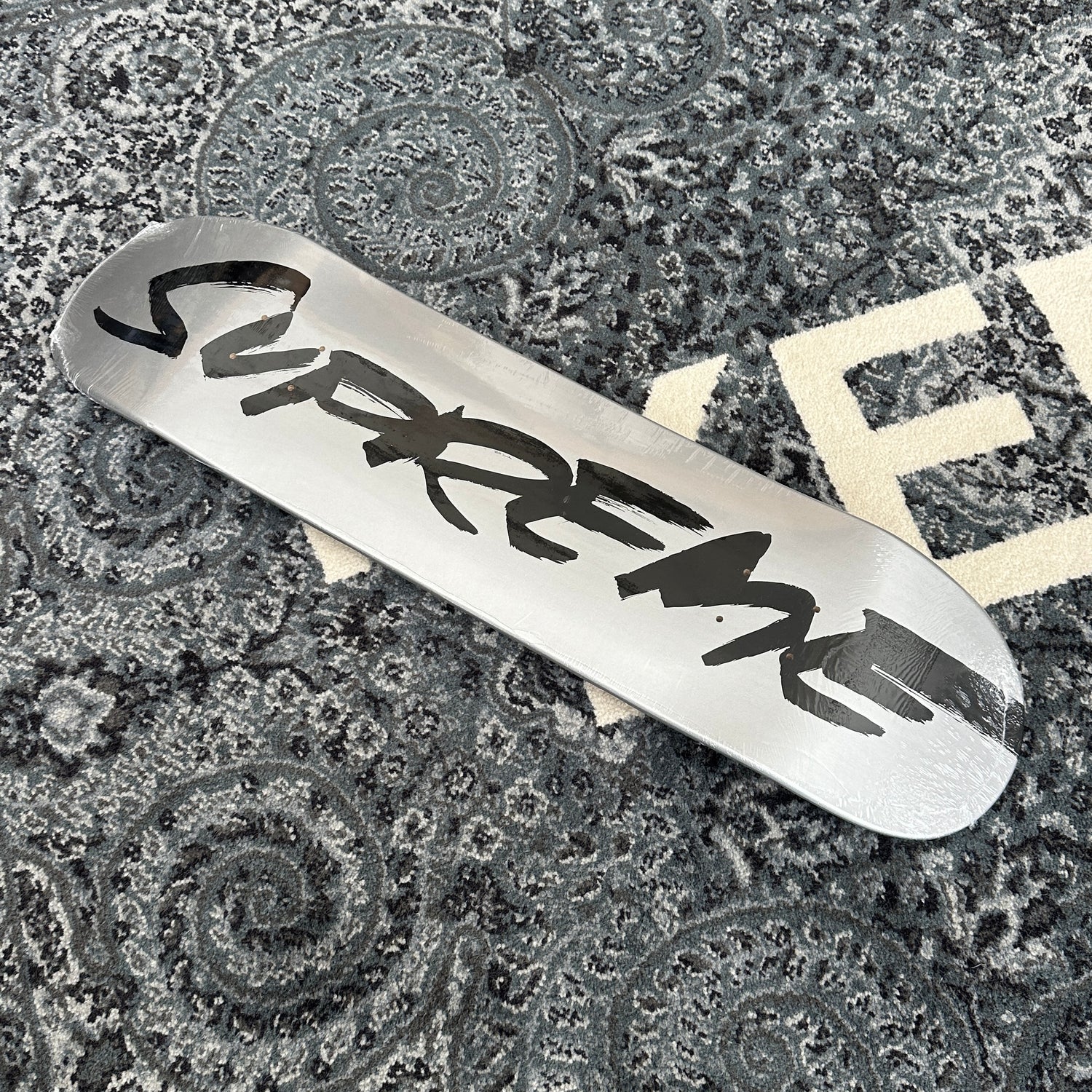 Supreme x Futura - Silver Logo Skateboard Deck – eluXive