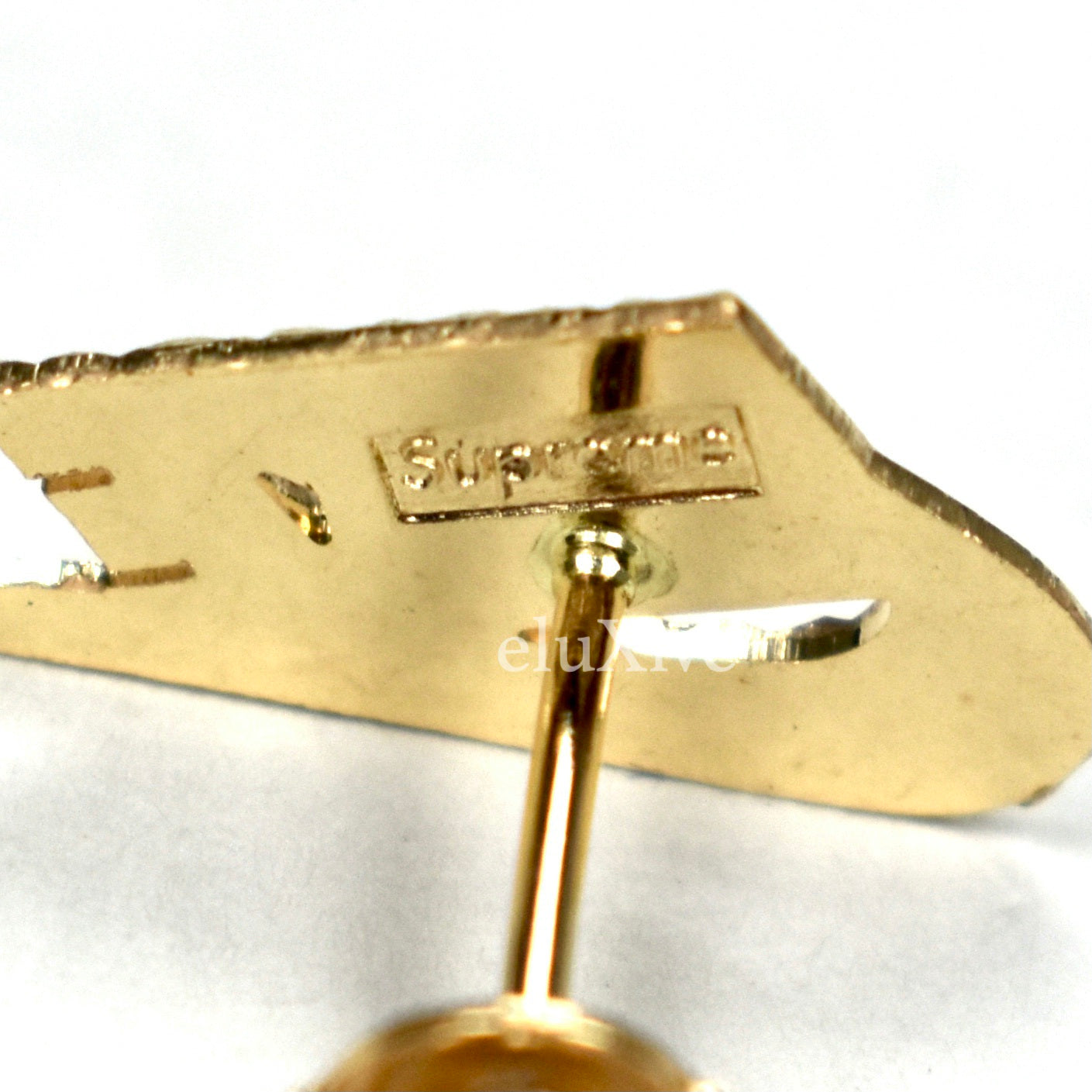 Supreme x Nike - 14k Solid Gold Swoosh Logo Earring (FW18) – eluXive