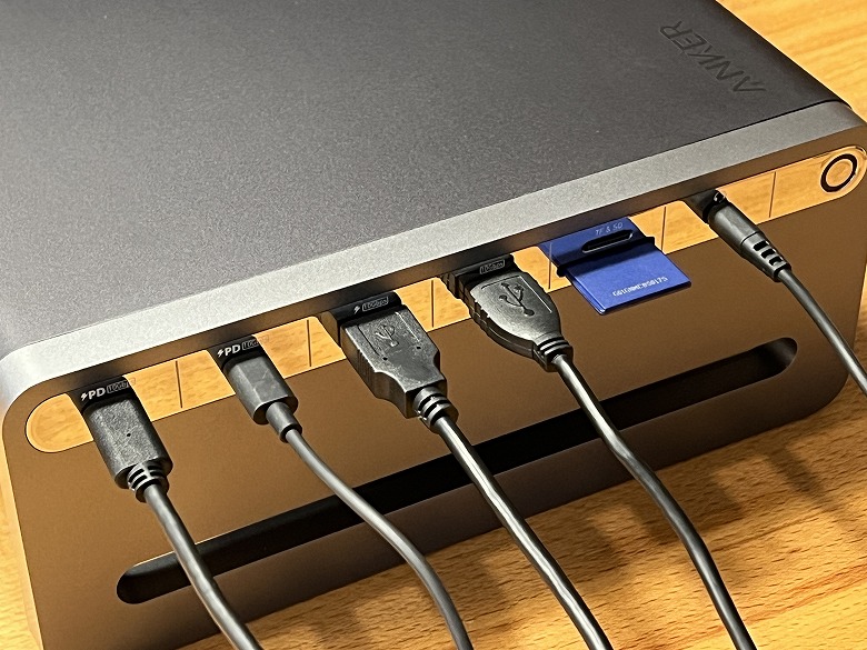 Anker 675 USB-C Docking Station レビュー】デスク周りをスキリ収納