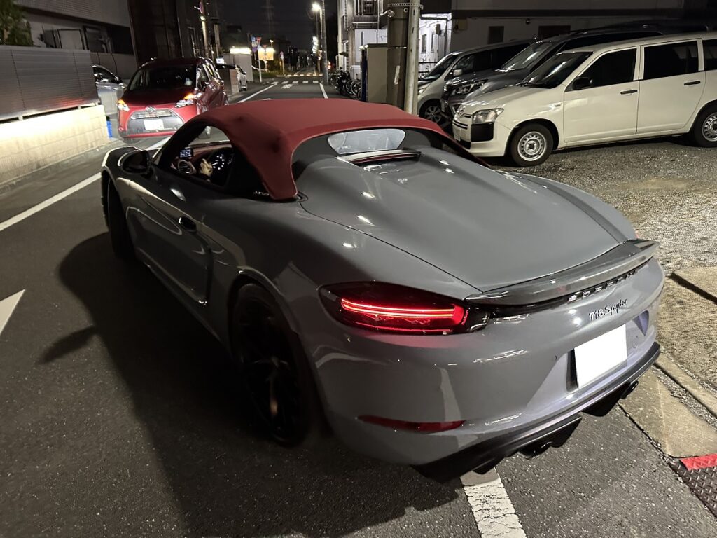 アークティックグレーの718スパイダーを納車させて頂きました