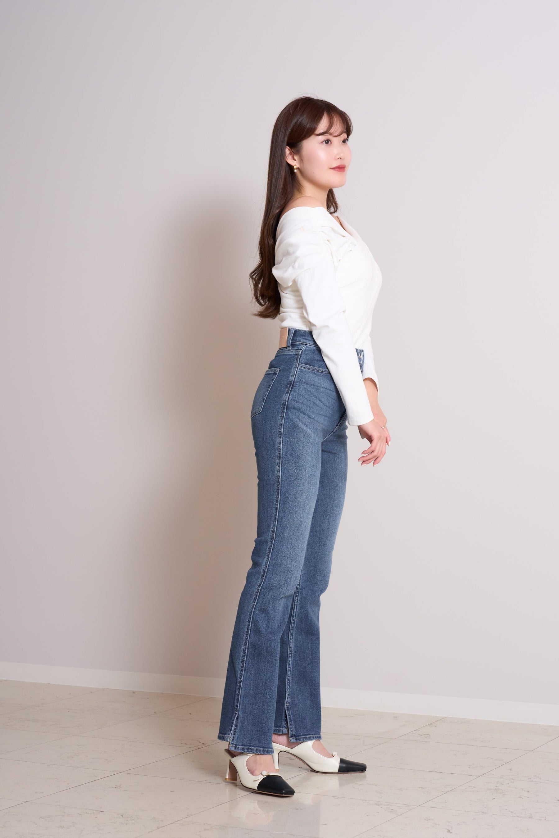 light blue / blue] New York High-Waisted Jeans