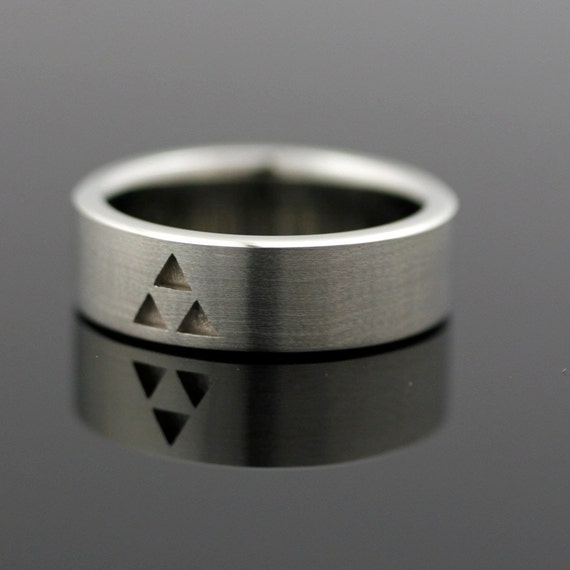 14k It's Dangerous to Go Alone - Triforce Wedding Band - Mens 7mm