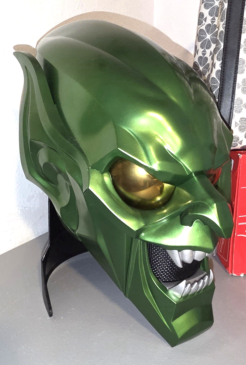 New MARVEL LEGENDS GREEN GOBLIN Roleplay Helmet Replica Norman