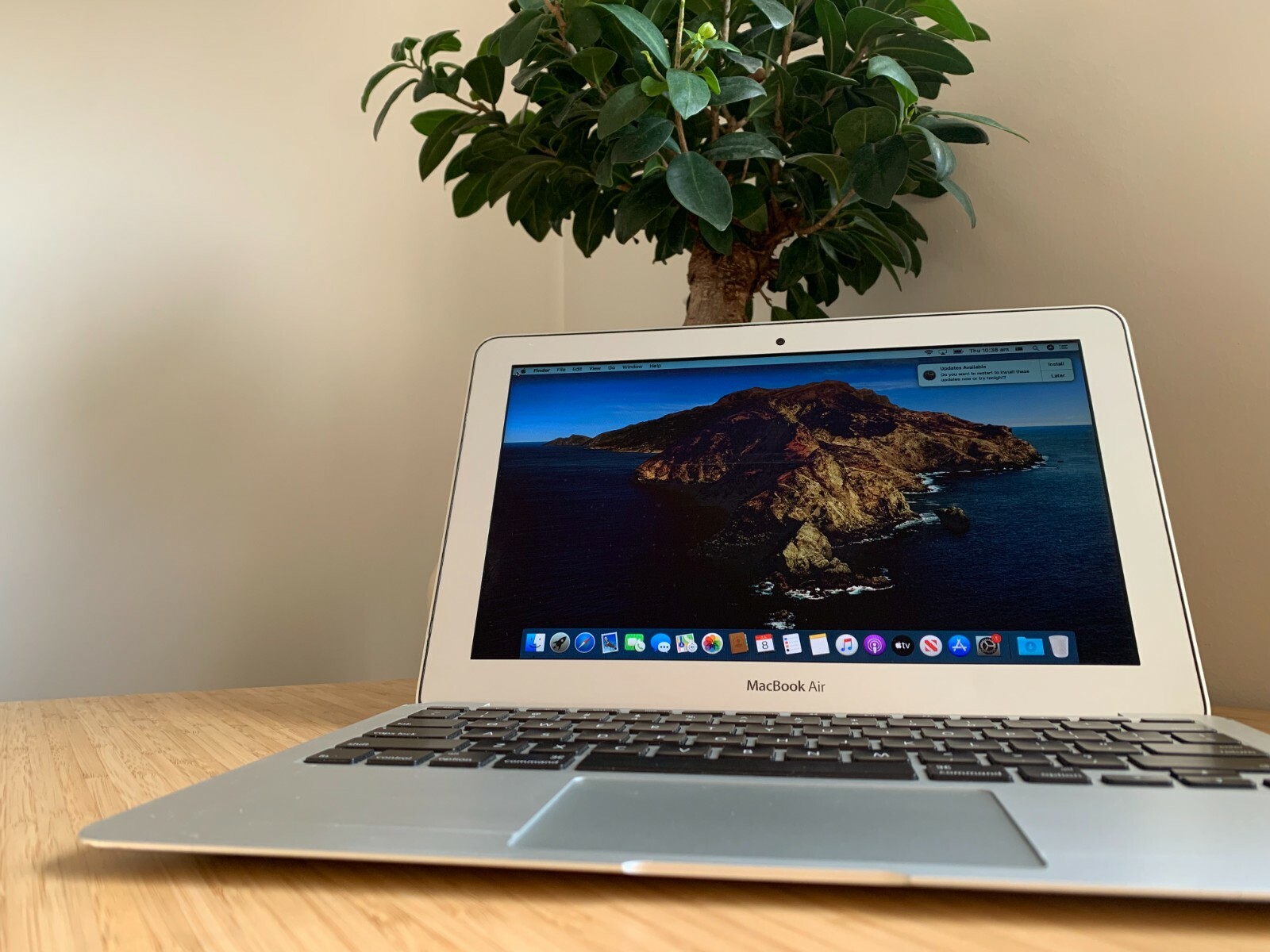 ジャンク Apple MacBook Air 11inch 2011 1.6GHz MC968J/A ジャンク品