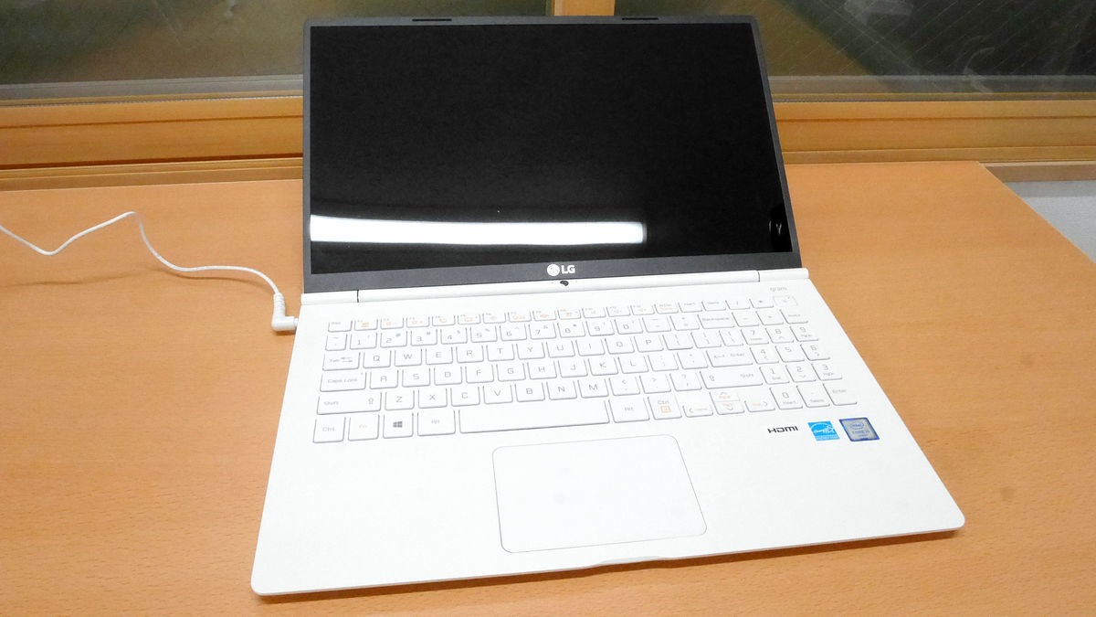 世界最軽量の15.6インチノートPC「LG gram」はどんな感じなのか実機