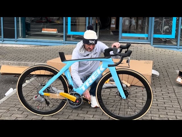 Unboxing: Project One Trek Madone SLR9 eTap AXS Team Edition - YouTube