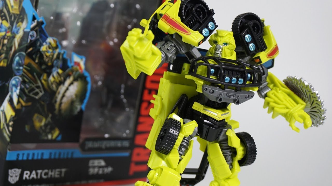 Unboxing Transformers Studio Series Ratchet TF SS-04 ラチェット
