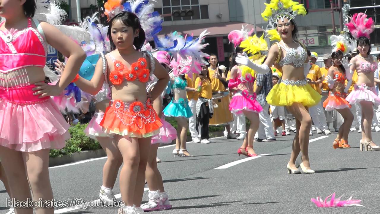 女の子たちのパレード！ SAMBA CARNIVAL (サンバカーニバル) - YouTube