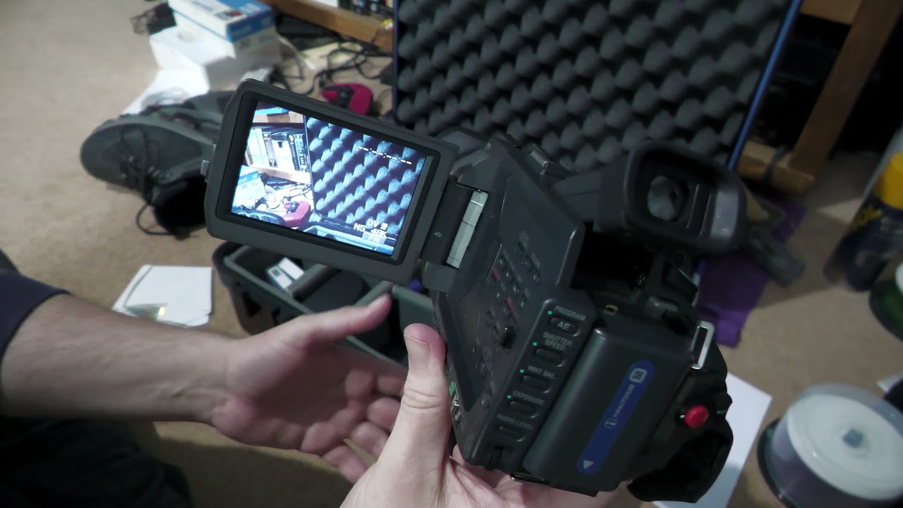 Look At The Sony DSR-PDX10P - YouTube