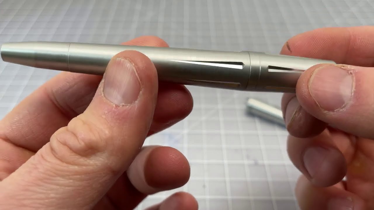 Tombow Zoom 2000 Rollerball - Hall of Fame Level Pen - YouTube