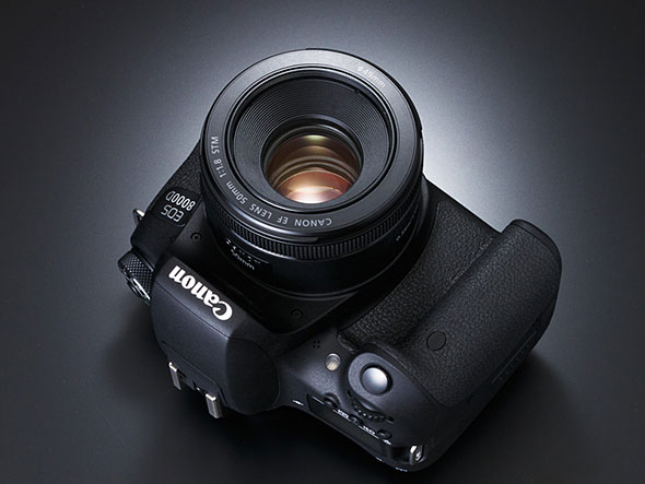 レンズ沼に誘う新型の“撒き餌レンズ”を試す――キヤノン「EF50mm F1.8