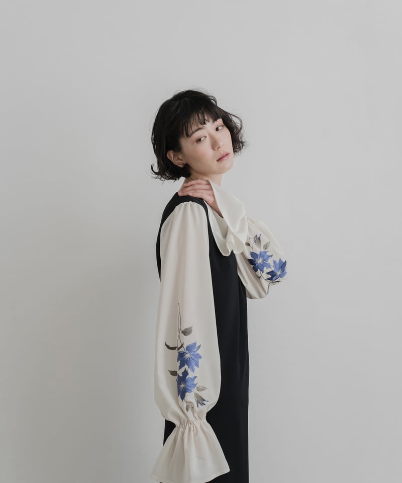 花を着るワンピース#02【クレマチス】 | iCONOLOGY