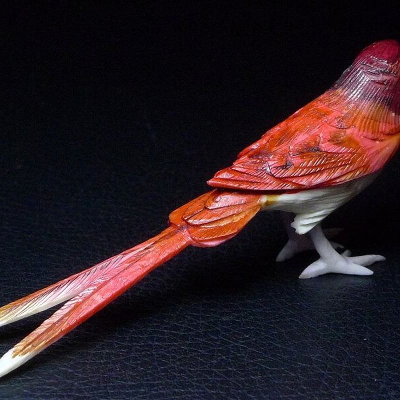 置物 根付 鳥カラフル 2匹 天然素材 マンモス 象牙風 骨董 美術品 置物