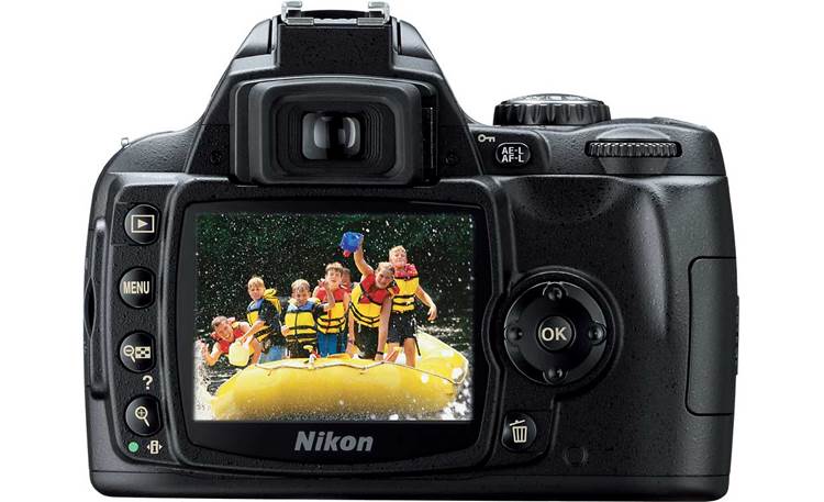 Nikon D40 Kit 6.1-megapixel digital SLR camera with 18-55mm zoom