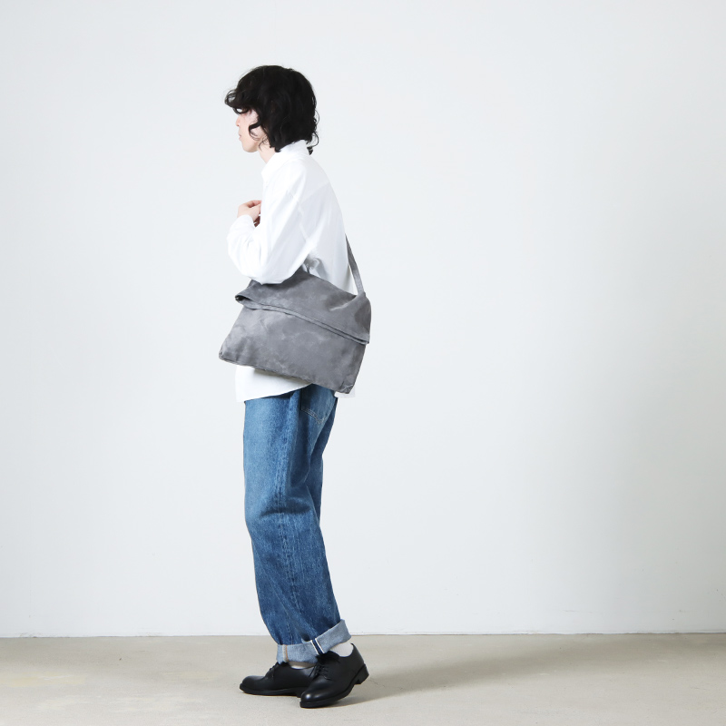 Hender Scheme (エンダースキーマ) pig flap shoulder bag big