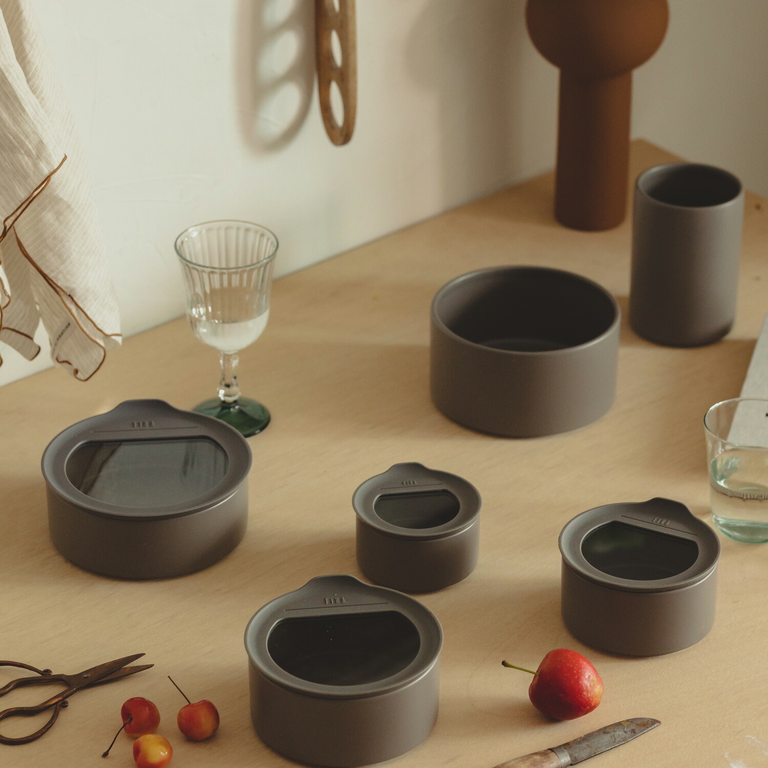 FIKA ONE 陶磁器製 陶器 食品 保存容器 フォレストグレー 冷蔵 冷凍