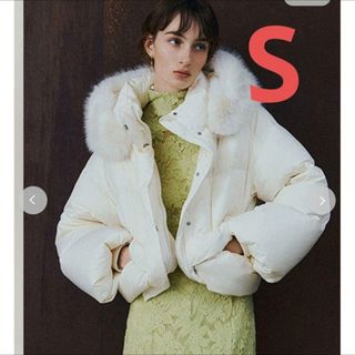 FRAY I.D - 新品タグ付 フードファーショートダウンコート 白 FRAY I.D