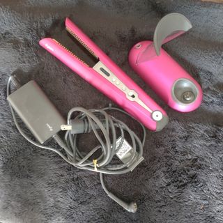 Dyson（ヘアアイロン）のフリマアイテム一覧
