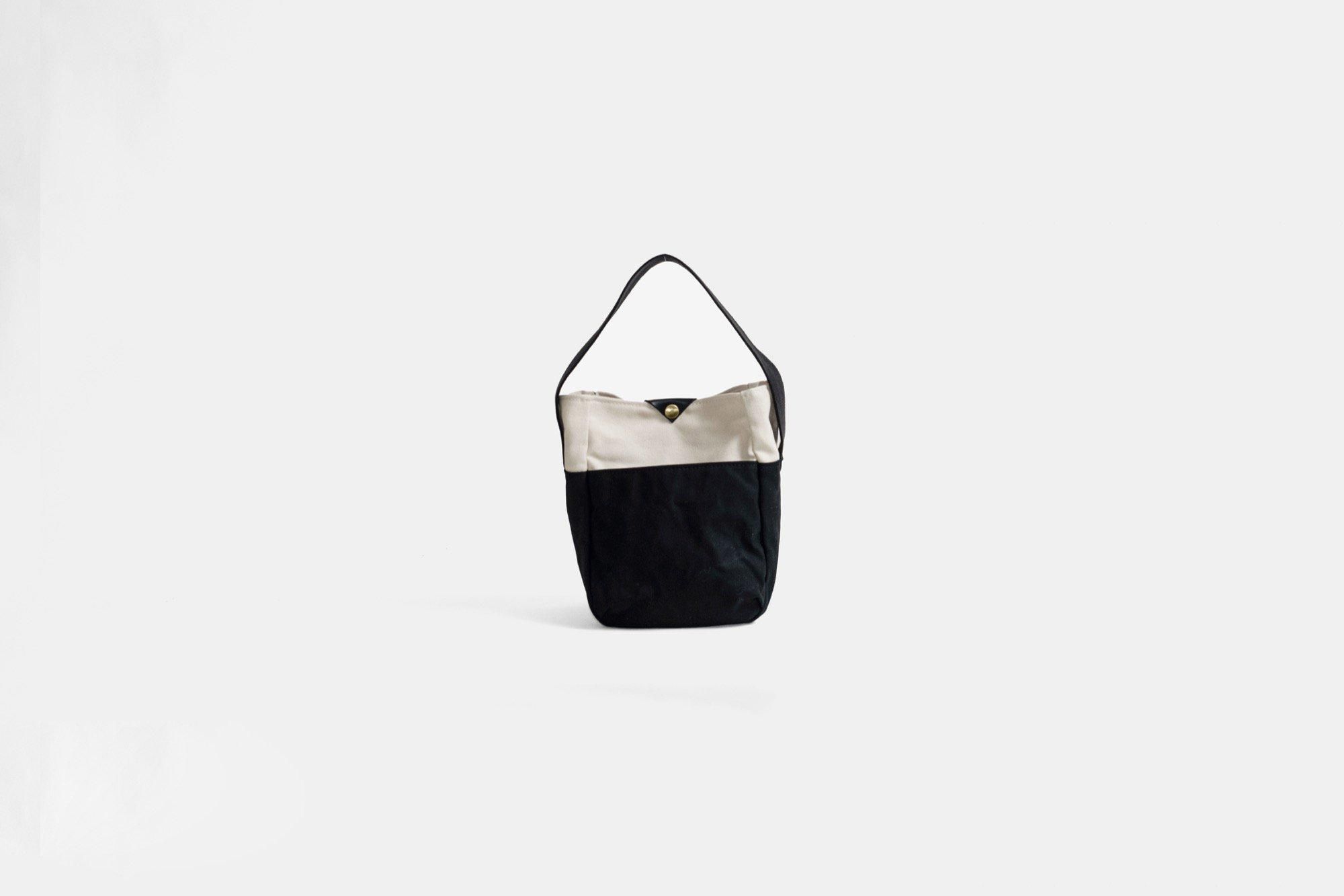 SALE/// TWO-TONE ミニトート 生成xブラック - NIZYU KANO 公式通販サイト