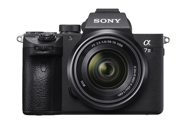 CANON EOS Kiss M EF-M15-45 IS STM レンズキット [ブラック] 価格比較