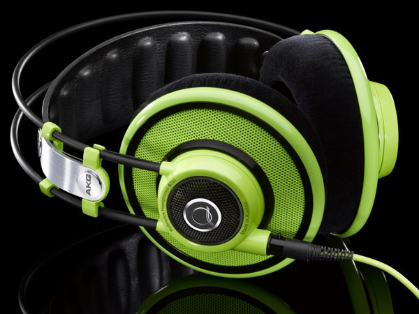 AKG Q701WHT [ホワイト] 価格比較 - 価格.com