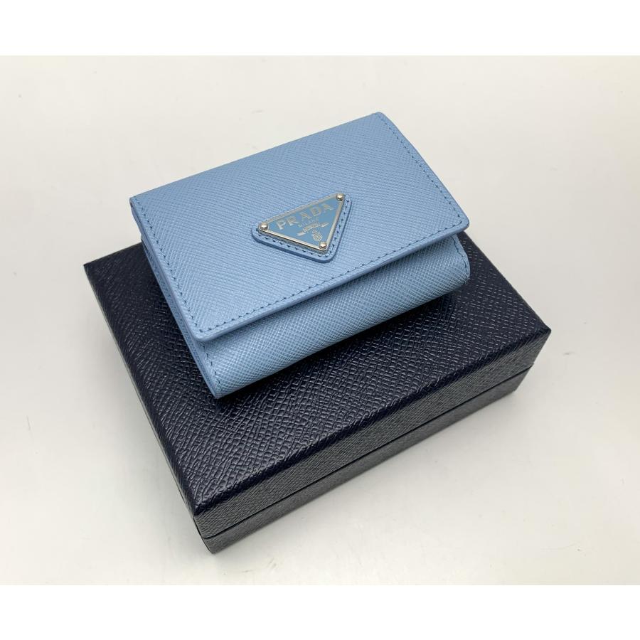 PRADA プラダ ライトブルー 水色 サフィアーノ トライアングル 財布