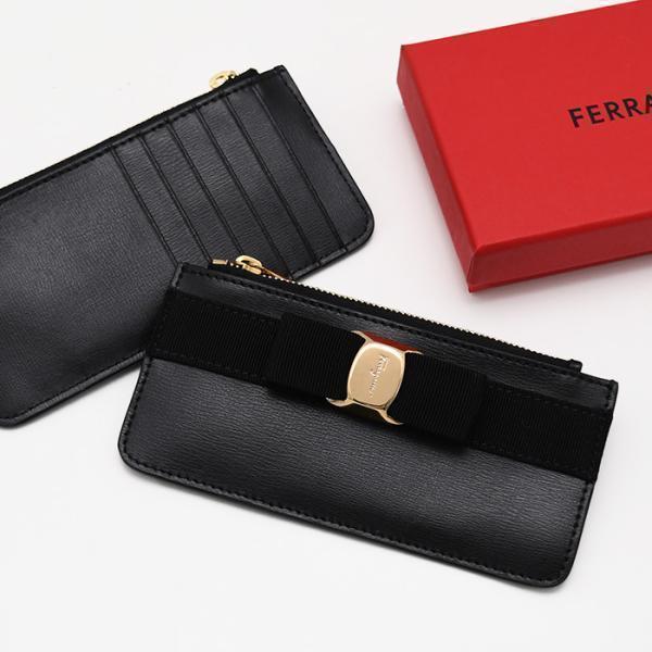 FERRAGAMO（フェラガモ） 財布 VARA ヴァラリボン カードスロット付き