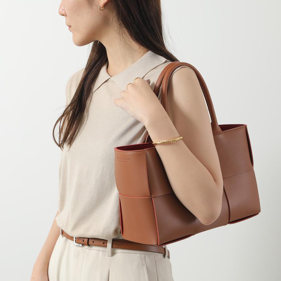 BOTTEGA VENETA（ボッテガ・ヴェネタ） トートバッグ SMALL ARCO