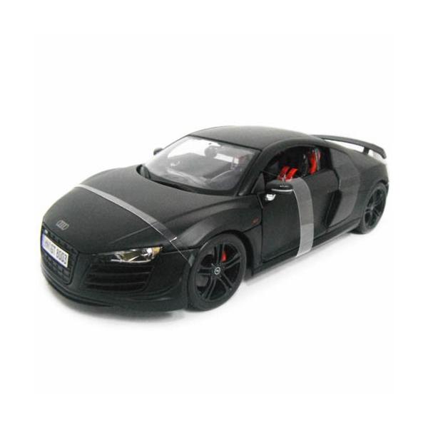 miahat1024_62218030s-audir8