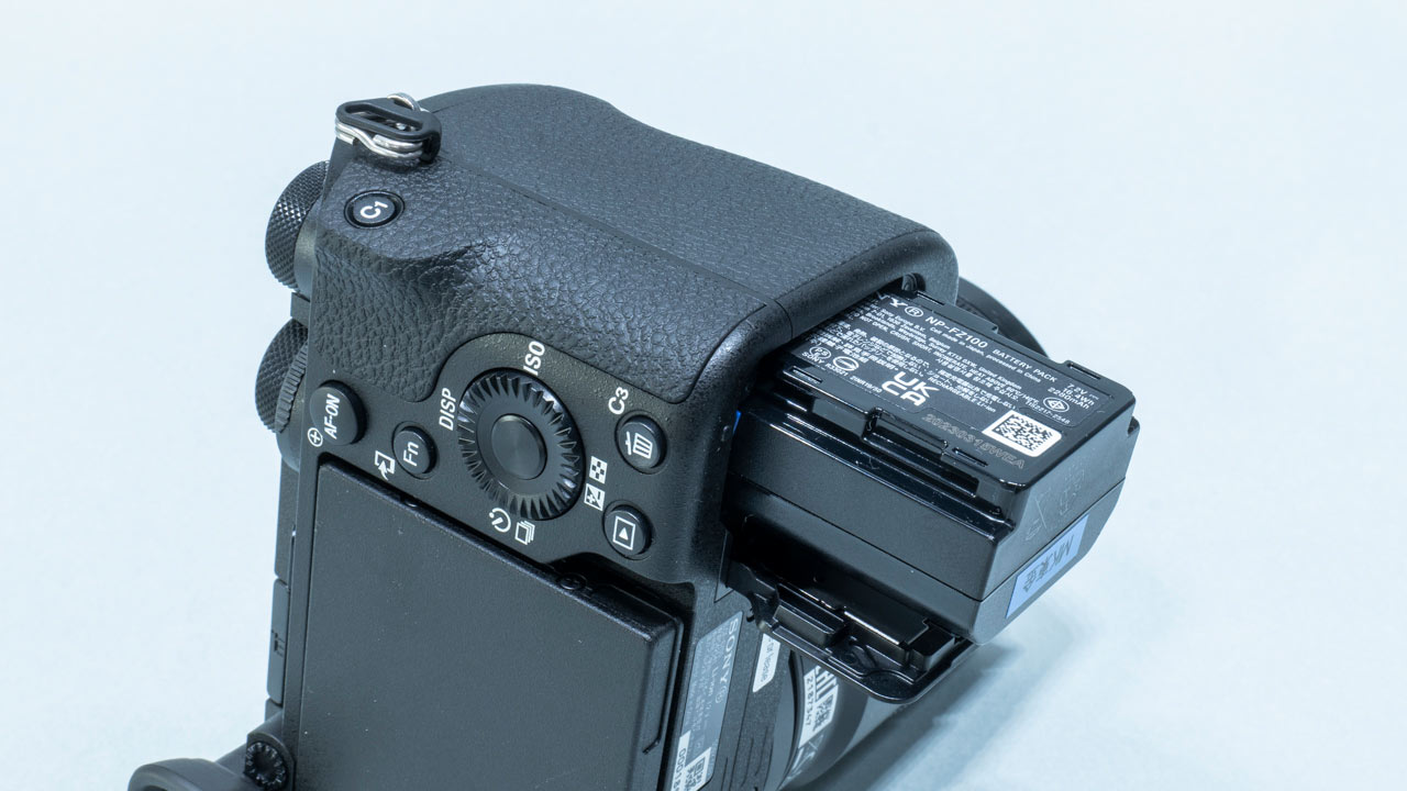 ソニー、「α6700」発売。BIONZ XRやAIプロセッシングユニットなど最新