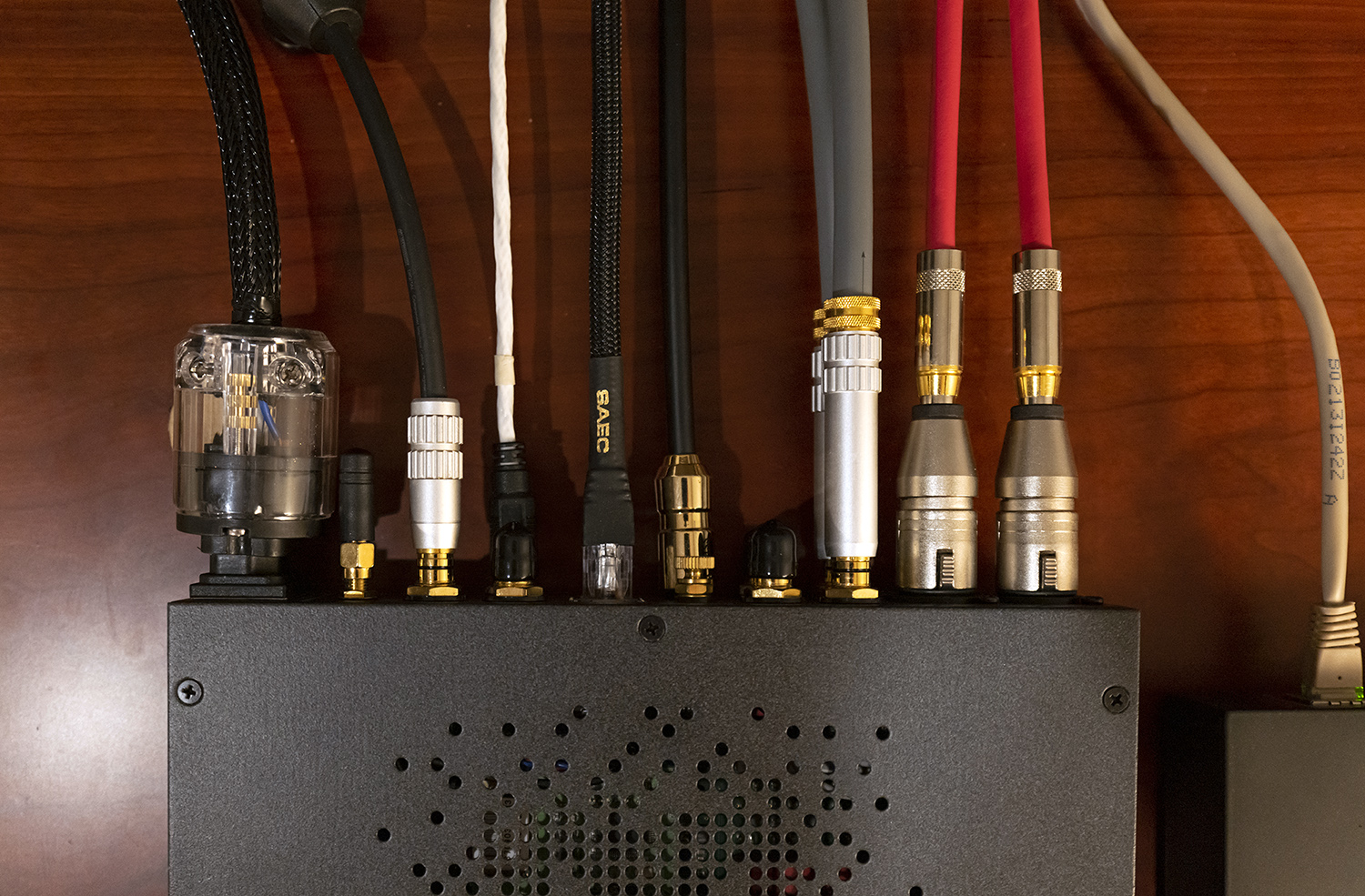ワイヤーワールド Electra Reference-3 電源ケーブル: 放縦懶惰ライカ日記