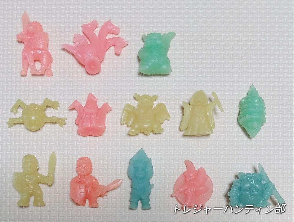メデューサ 金 本体のみ ファミコンチョコ4弾 消しゴムフィギュア