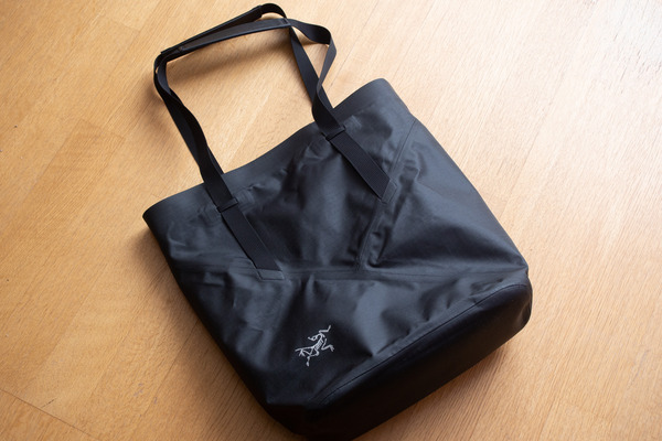 とても便利 [ARC'TERYX BLANCA 19 TOTE] : 山に野に川に呑みに