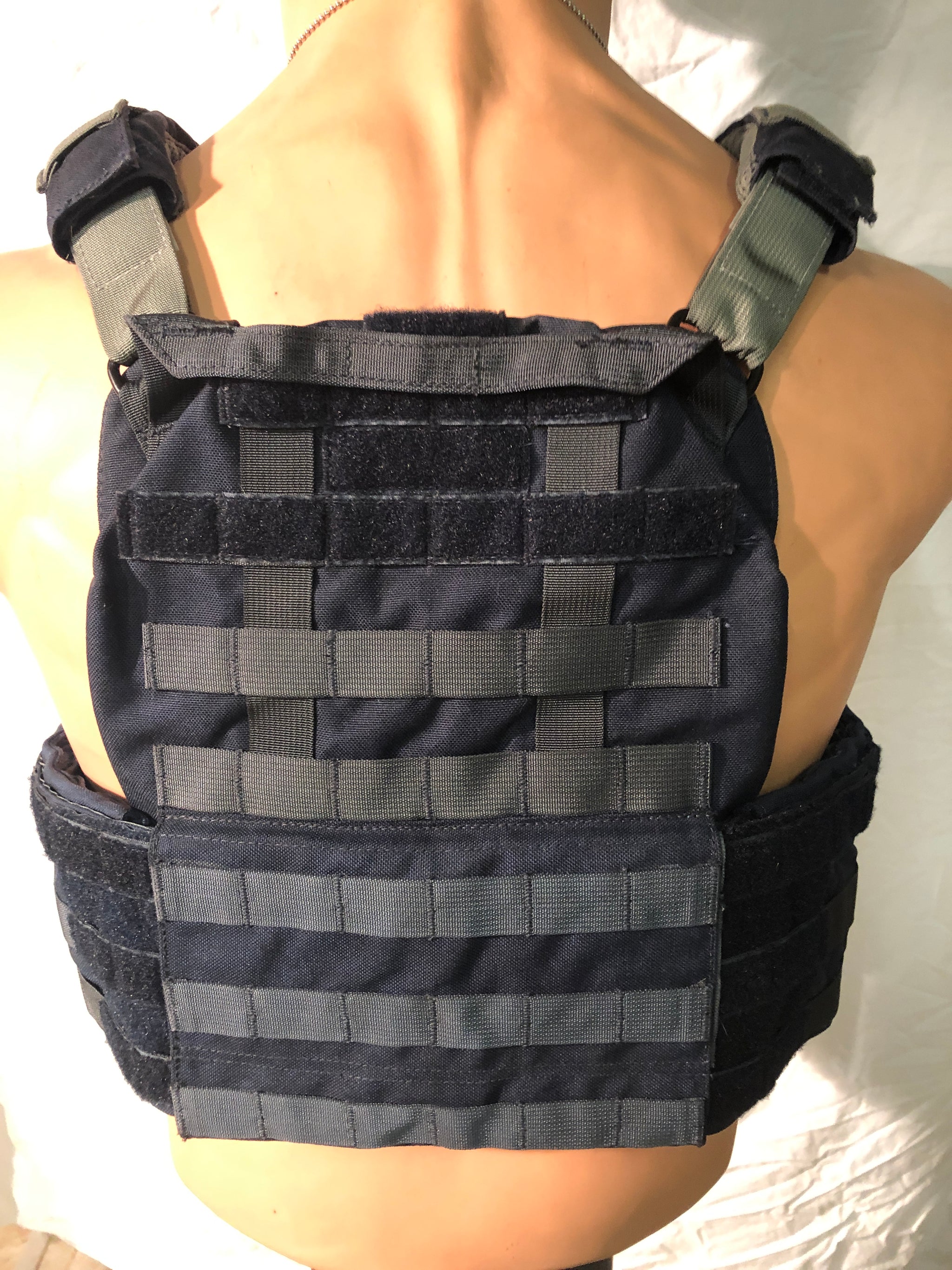 T3 Geronimo Plate Carrier MEDIUM WITH Quad Release System 