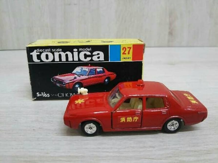 Amazon | tomica 27 黒箱 ニュークラウン ファイアチーフカー 1/65