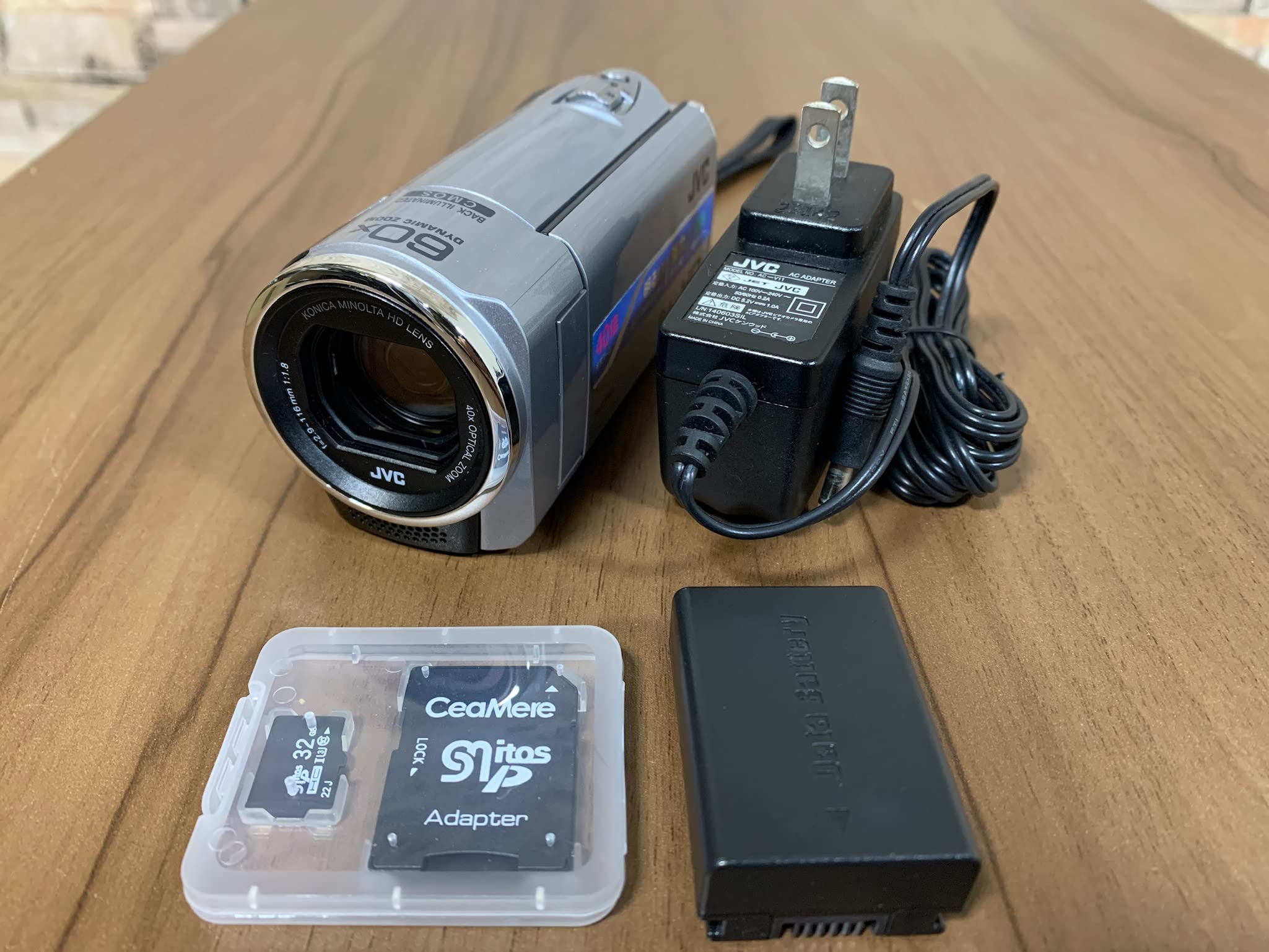Amazon | JVCKENWOOD JVC ビデオカメラ EVERIO 内蔵メモリー8GB