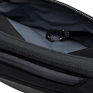 Amazon | エアー(エアー)DAY SLING 3 MAX ブラック ユニセックス大人の