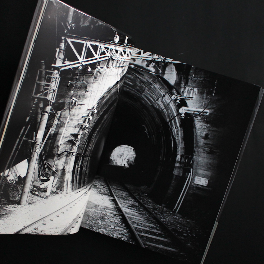 光と影 / Light & Shadow（First Edition） - 森山 大道 / Daido Moriyama