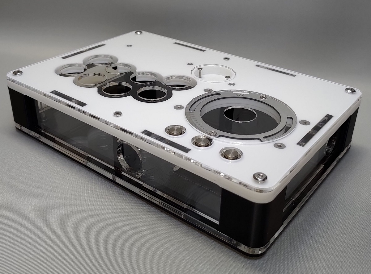 くろまき工房 Ic1 24mmボタン型 Iris対応 コンパクト アケコンケース
